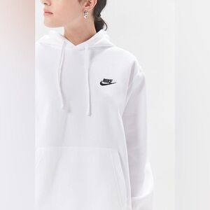WOMENS NIKE HOODIE NEVER WORN!